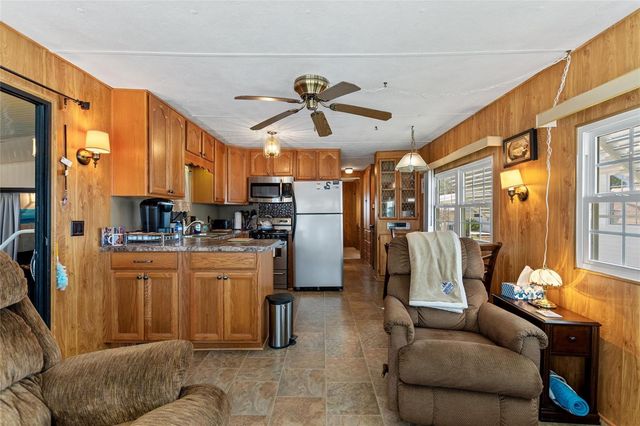 135 CITRUS RIDGE DRIVE, Davenport, FL 33837