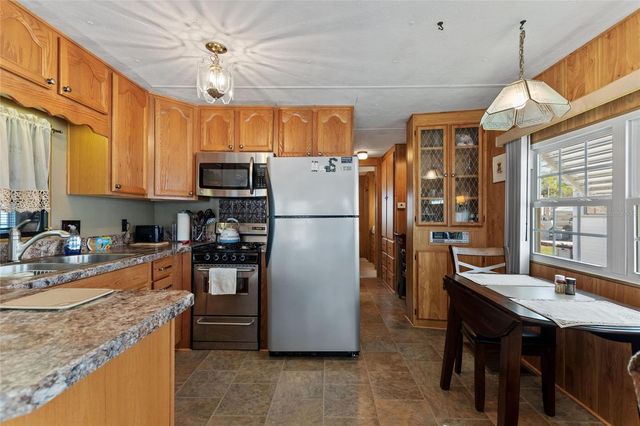 135 CITRUS RIDGE DRIVE, Davenport, FL 33837