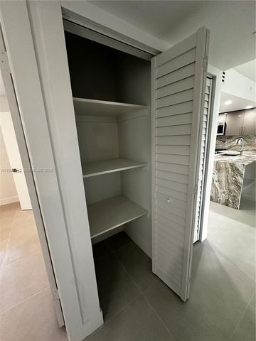 10625 SW 112th Ave 306, Miami, FL 33176