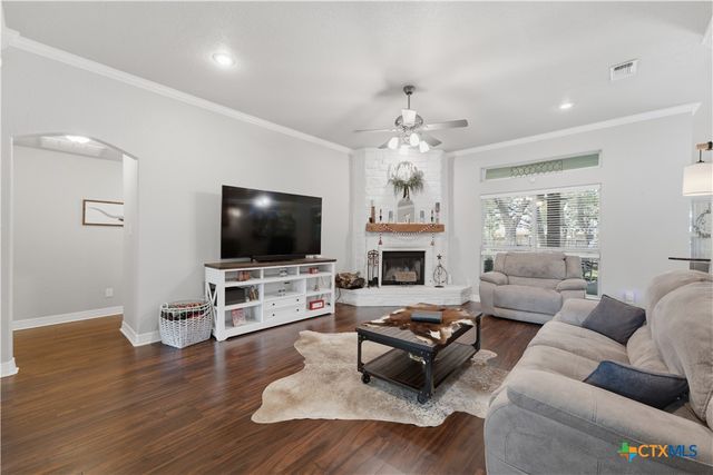 302 Wrought Iron Drive, Harker Heights, TX 76548