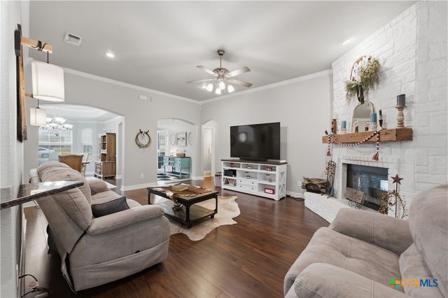 302 Wrought Iron Drive, Harker Heights, TX 76548