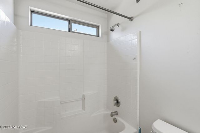 640 W Emerald Key Drive, Green Valley, AZ 85614