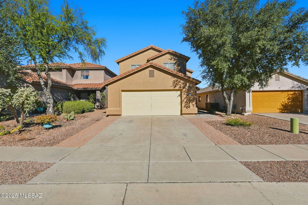 640 W Emerald Key Drive, Green Valley, AZ 85614