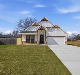 3840 Waldorf Street, Fort Worth, TX 76119