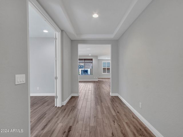 44529 N SONORAN ARROYO Lane, New River, AZ 85087