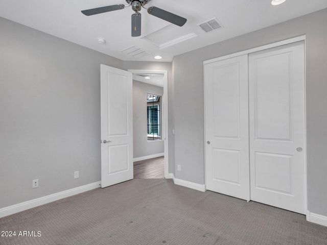 44529 N SONORAN ARROYO Lane, New River, AZ 85087