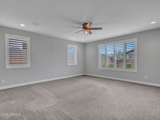 44529 N SONORAN ARROYO Lane, New River, AZ 85087