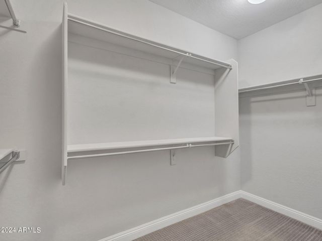 44529 N SONORAN ARROYO Lane, New River, AZ 85087