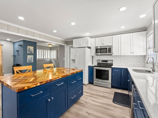 700 Bragg Cir, Tullahoma, TN 37388