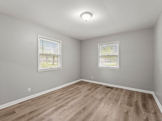 700 Bragg Cir, Tullahoma, TN 37388