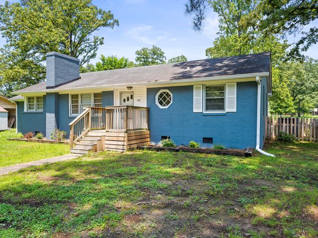 700 Bragg Cir, Tullahoma, TN 37388