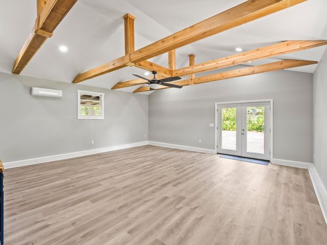 700 Bragg Cir, Tullahoma, TN 37388