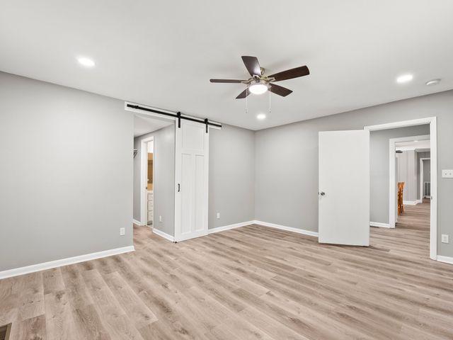 700 Bragg Cir, Tullahoma, TN 37388