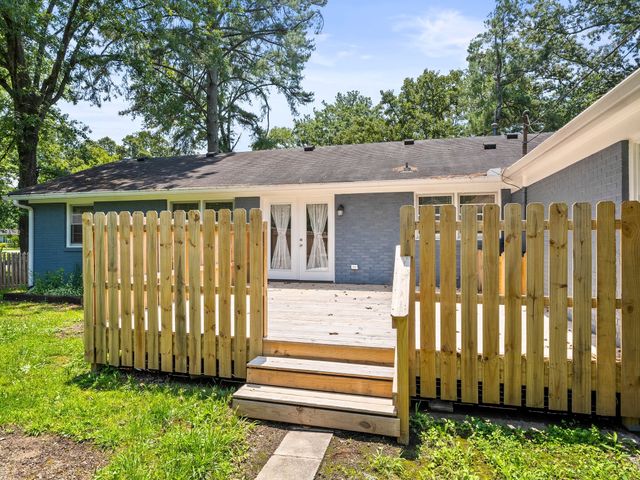 700 Bragg Cir, Tullahoma, TN 37388