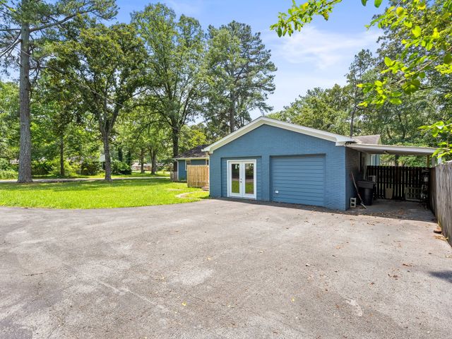 700 Bragg Cir, Tullahoma, TN 37388