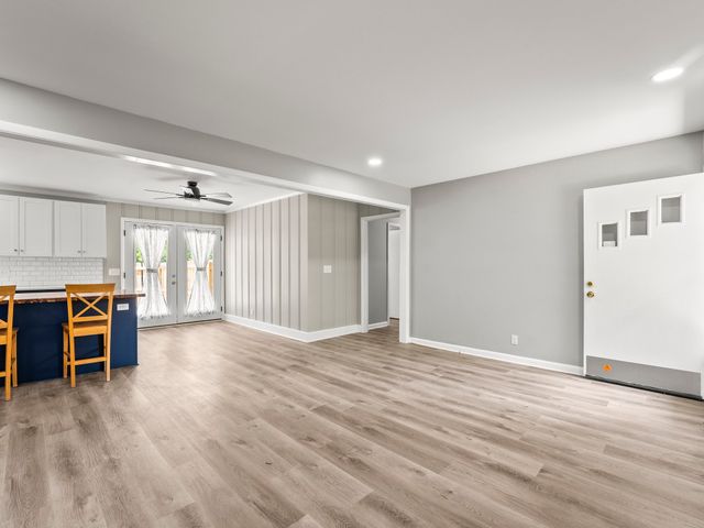 700 Bragg Cir, Tullahoma, TN 37388