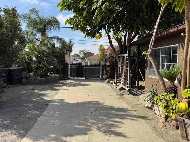 1341 E 4th Street, National City, CA 91950
