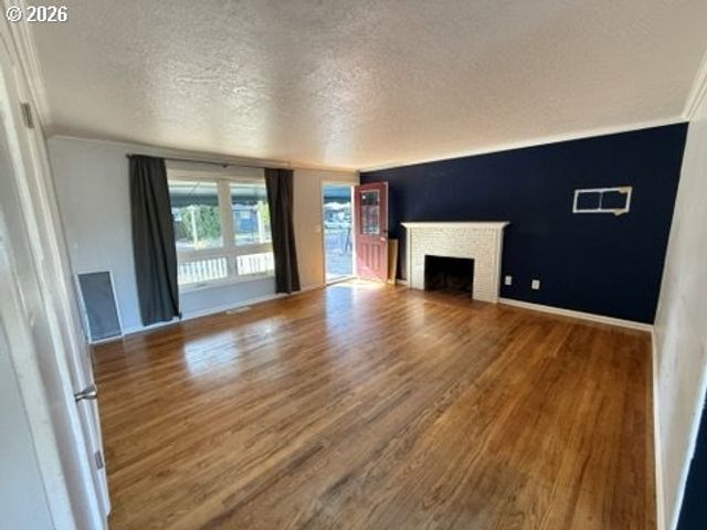 1902 Se 151ST Ave, Portland, OR 97233