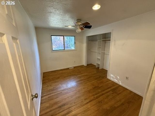 1902 Se 151ST Ave, Portland, OR 97233