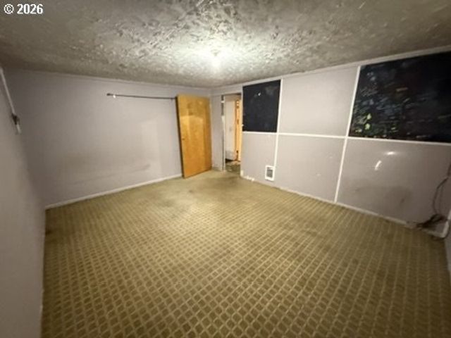 1902 Se 151ST Ave, Portland, OR 97233