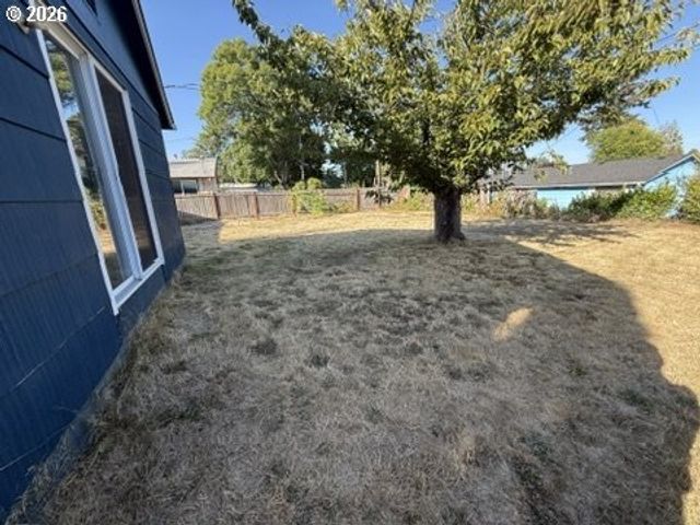 1902 Se 151ST Ave, Portland, OR 97233