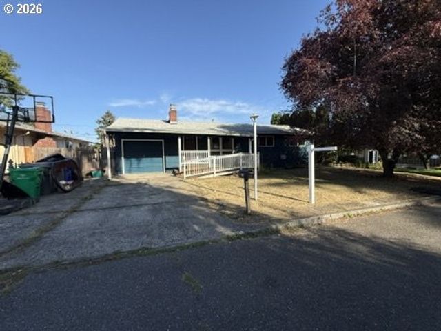 1902 Se 151ST Ave, Portland, OR 97233