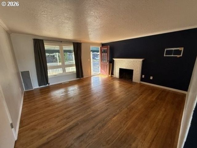 1902 Se 151ST Ave, Portland, OR 97233