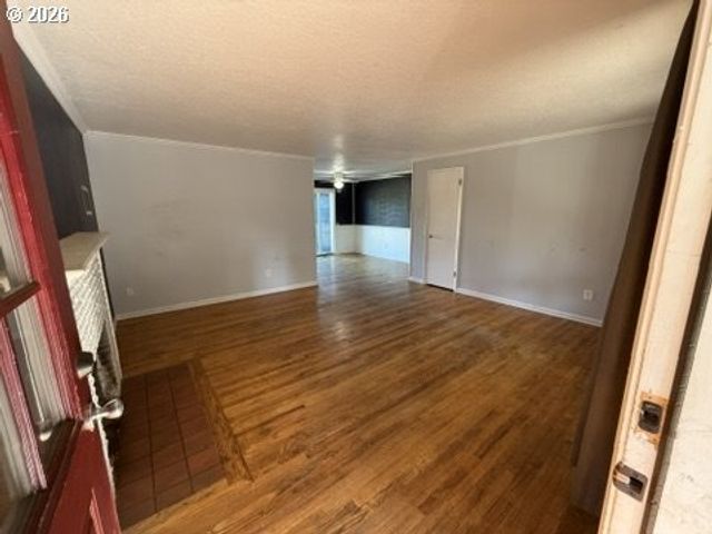 1902 Se 151ST Ave, Portland, OR 97233