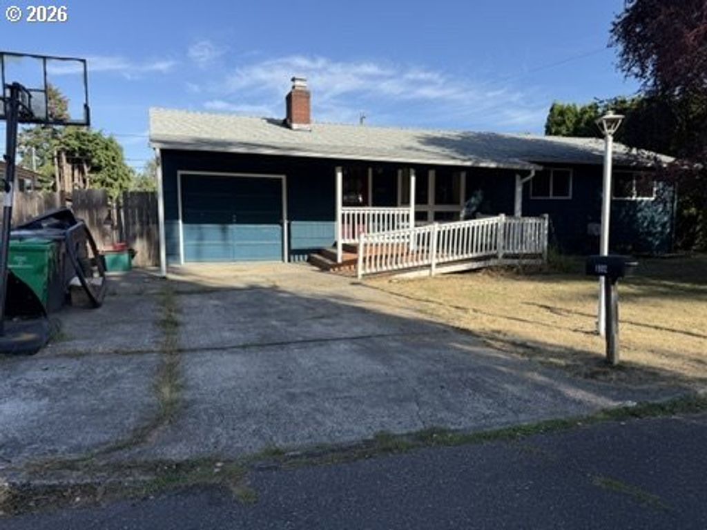 1902 Se 151ST Ave, Portland, OR 97233