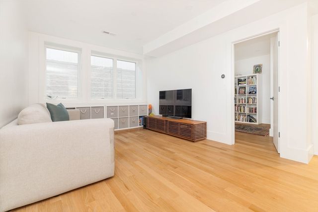 205 Pearl Street, Cambridge, MA 02139