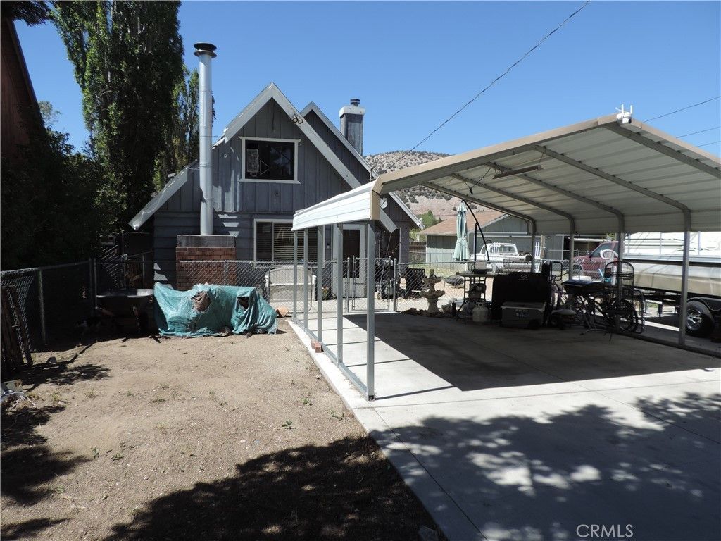 Image 1 of property listing at 213 E Mountain View, Big Bear City, CA 92314