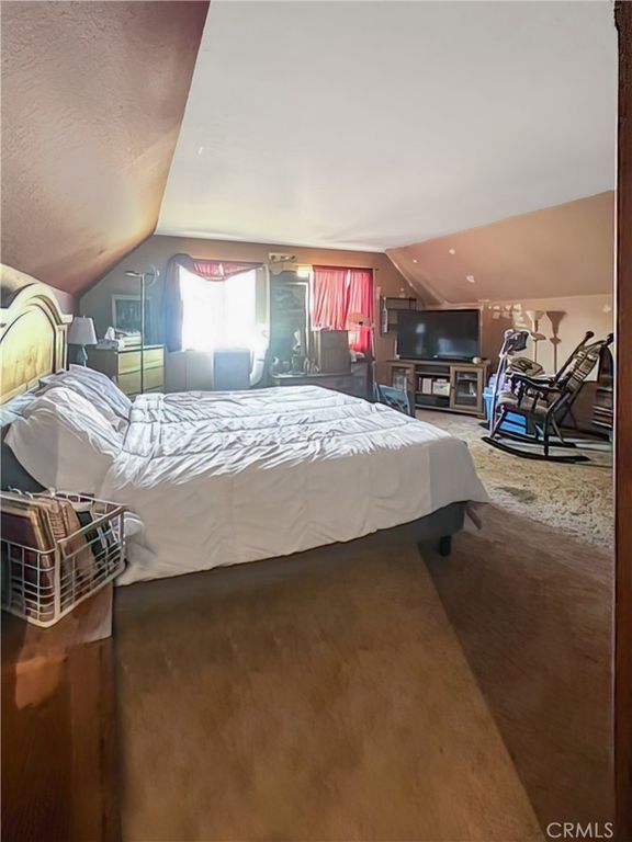 Image 13 of property listing at 213 E Mountain View, Big Bear City, CA 92314