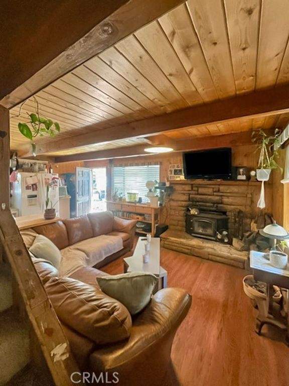 Image 8 of property listing at 213 E Mountain View, Big Bear City, CA 92314