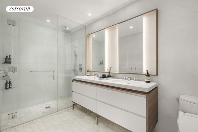 505 W 43rd St Apt 9C, New York City, NY 10036