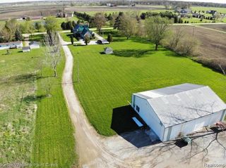 16135 Petz Road, Capac, MI 48014