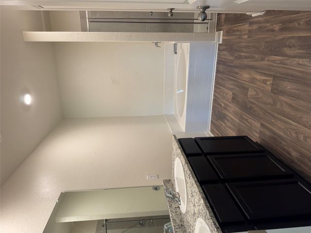 18641 Quiet Range DR, Elgin, TX 78621