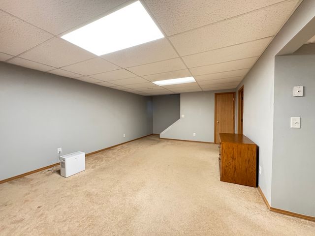 402 Woodside Place, Dixon, IL 61021