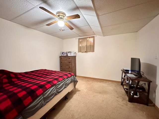 402 Woodside Place, Dixon, IL 61021