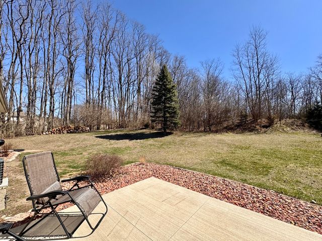 402 Woodside Place, Dixon, IL 61021