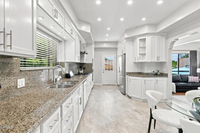 595 Elm Avenue, Sierra Madre, CA 91024