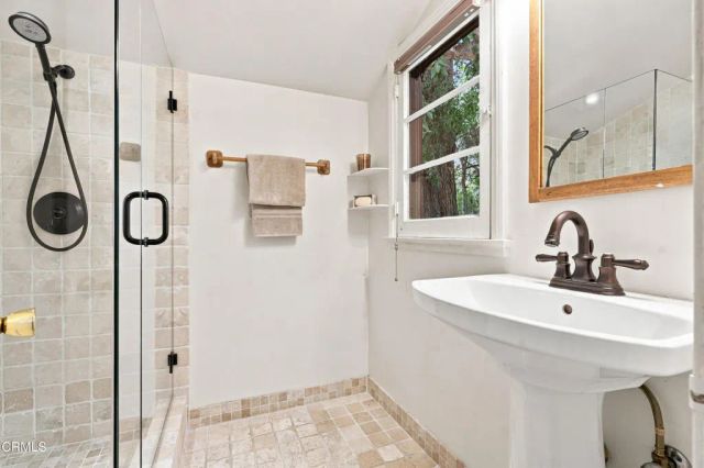 595 Elm Avenue, Sierra Madre, CA 91024