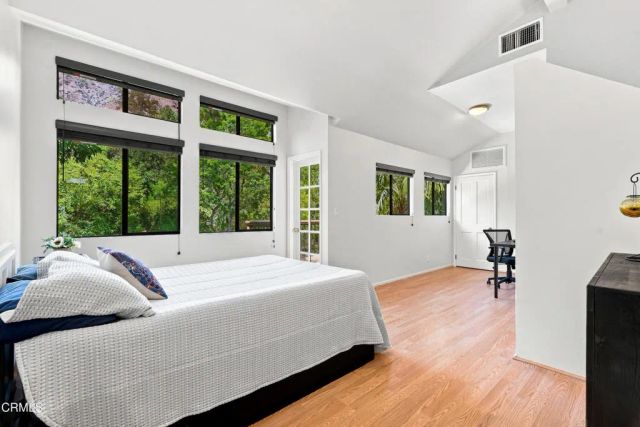 595 Elm Avenue, Sierra Madre, CA 91024