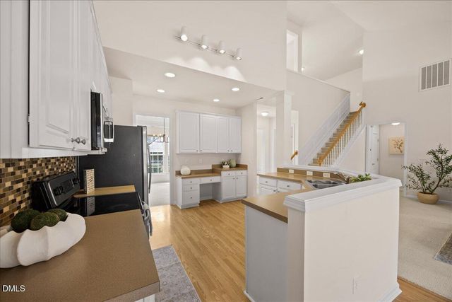 7714 Cloudview Lane, Raleigh, NC 27613