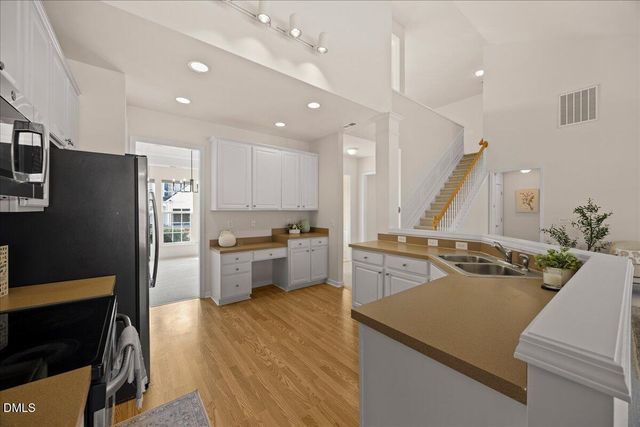 7714 Cloudview Lane, Raleigh, NC 27613