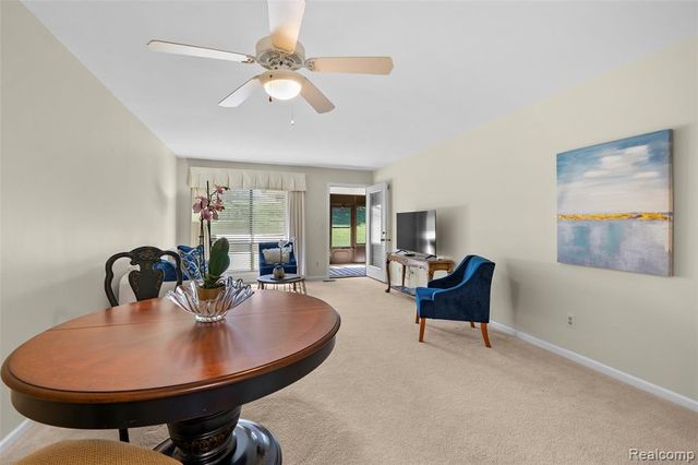 985 Wexford Way 34, Rochester Hills, MI 48307