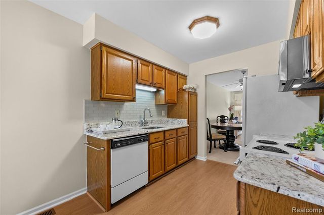 985 Wexford Way 34, Rochester Hills, MI 48307