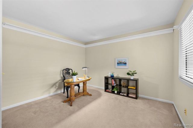 985 Wexford Way 34, Rochester Hills, MI 48307
