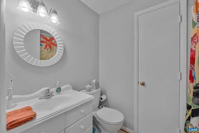 1212 CHATHAM RDG, Charlottesville, VA 22901