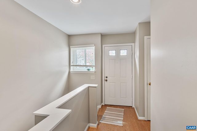 1212 CHATHAM RDG, Charlottesville, VA 22901
