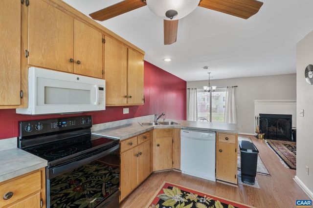 1212 CHATHAM RDG, Charlottesville, VA 22901